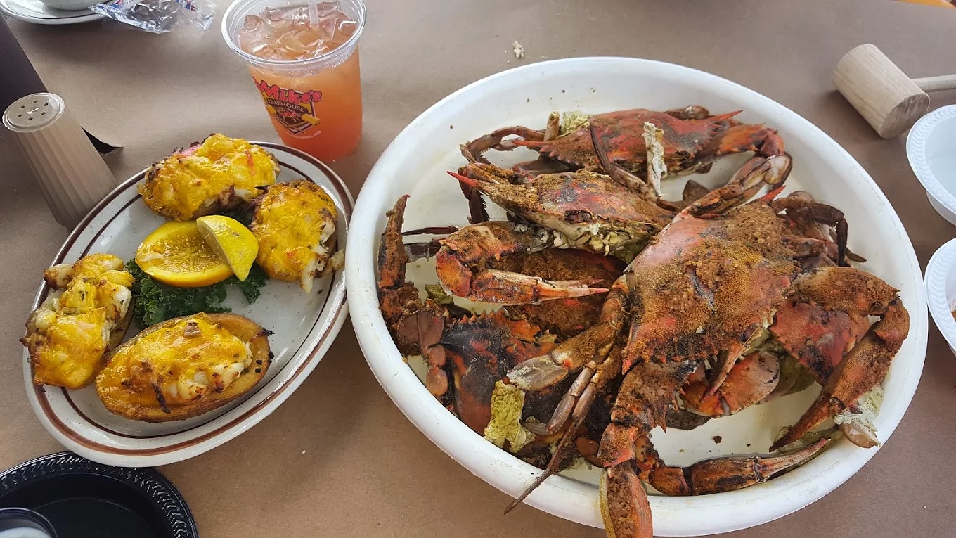 Mike’s Crab House Riva