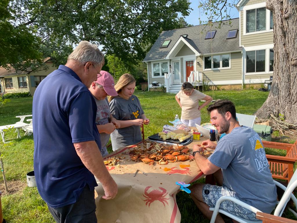 A Guide to the Best Crab Houses Near Chesapeake Paradise